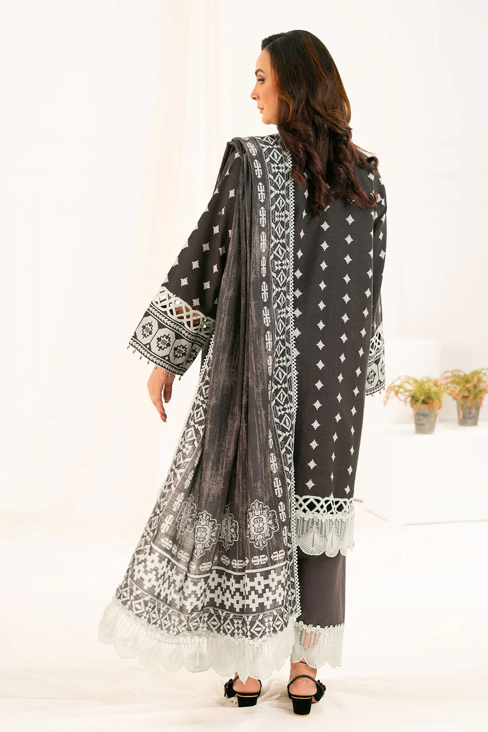 3 Piece Printed Khaddar Suit with Dupatta - Image 4