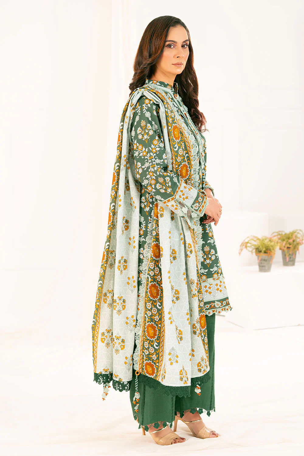 3 Piece Printed Khaddar Suit with Dupatta - Image 3