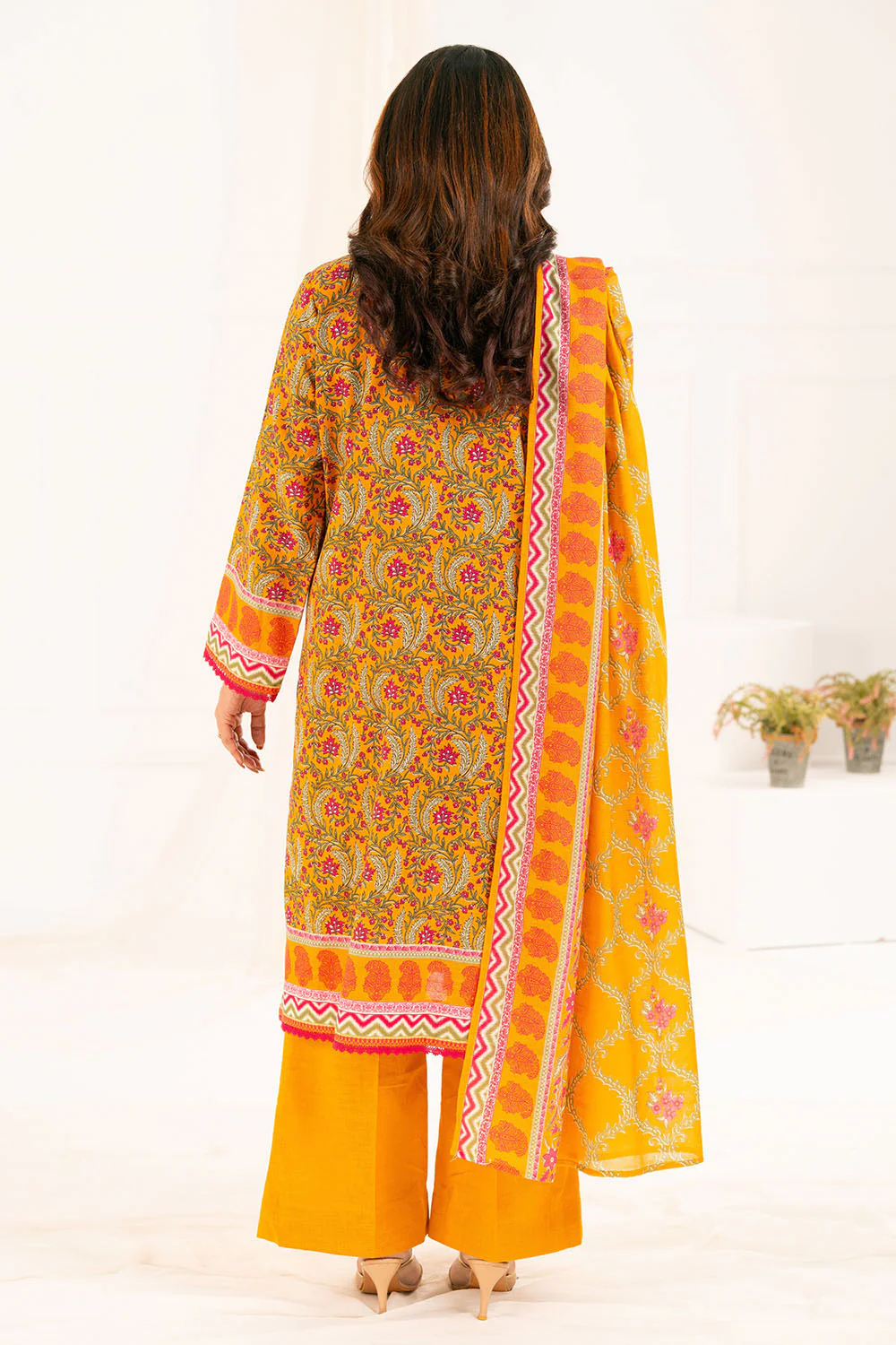 3 Piece Printed Khaddar Suit with Dupatta - Image 4