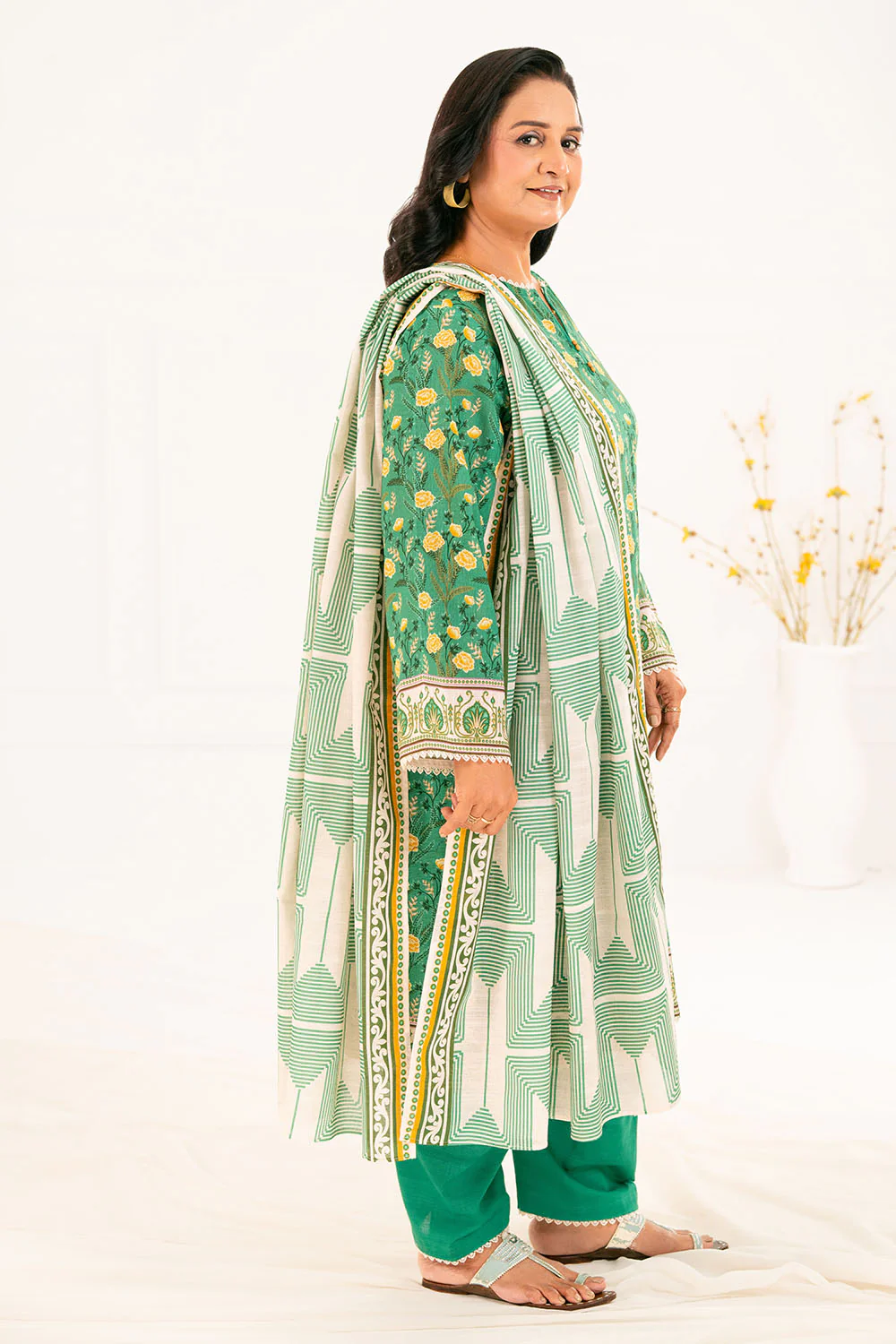 3 Piece Printed Khaddar Suit with Dupatta - Image 3