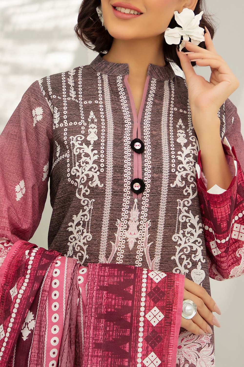 3 Piece Printed Khaddar Suit with Dupatta - Image 2