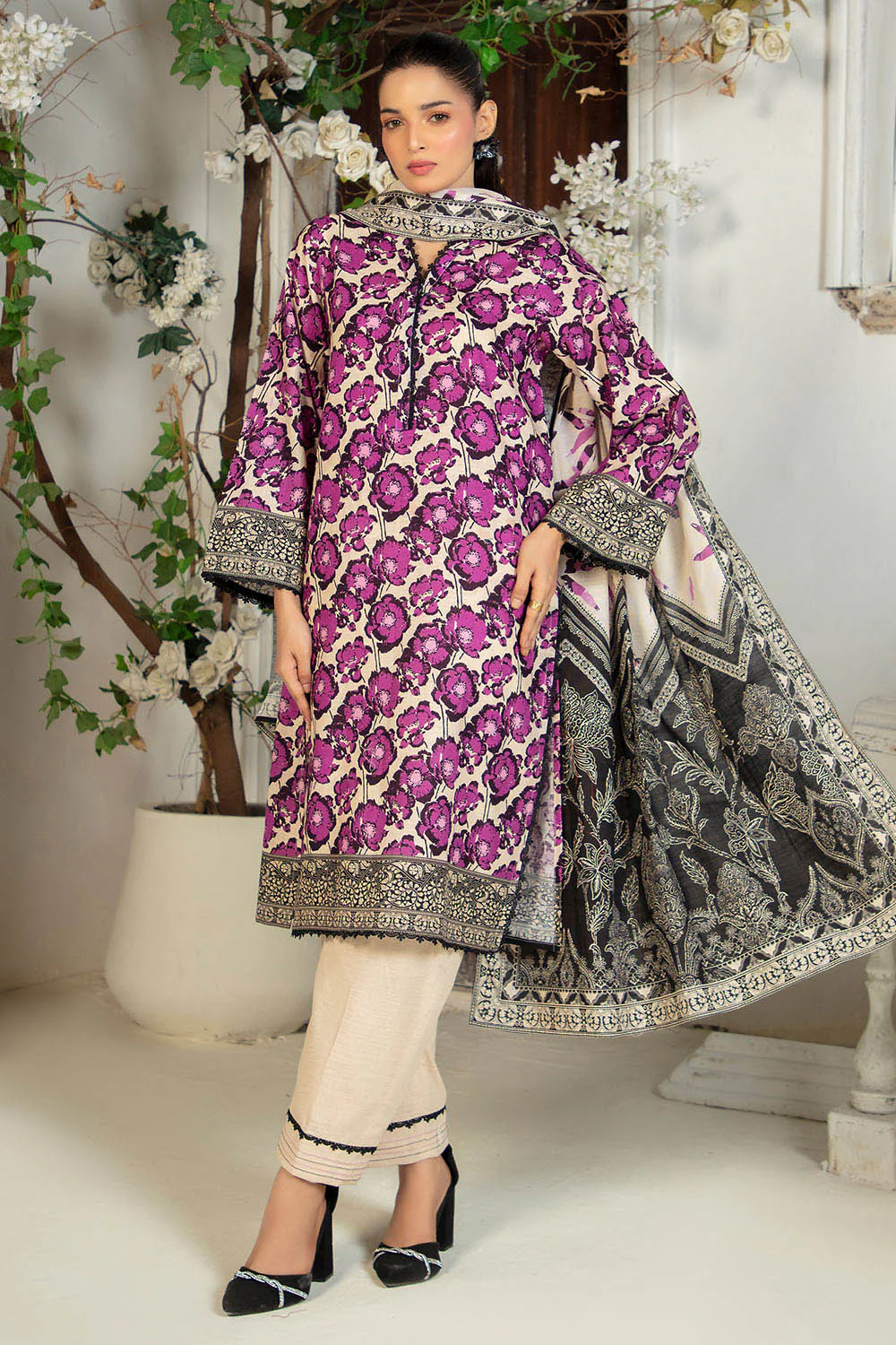 3 Piece Printed Khaddar Suit with Dupatta - Image 6
