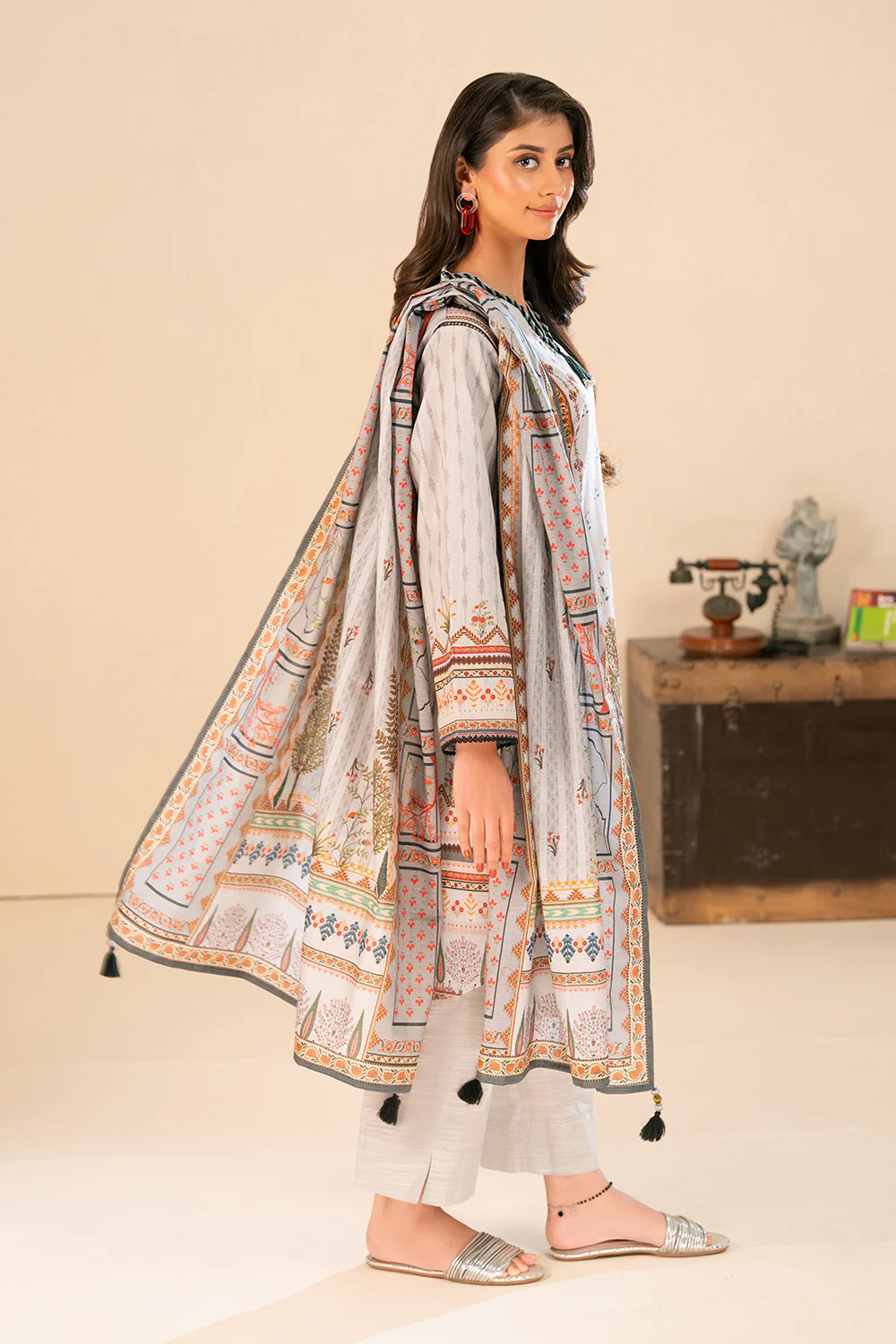 3 Piece Printed Khaddar Suit with Dupatta - Image 4
