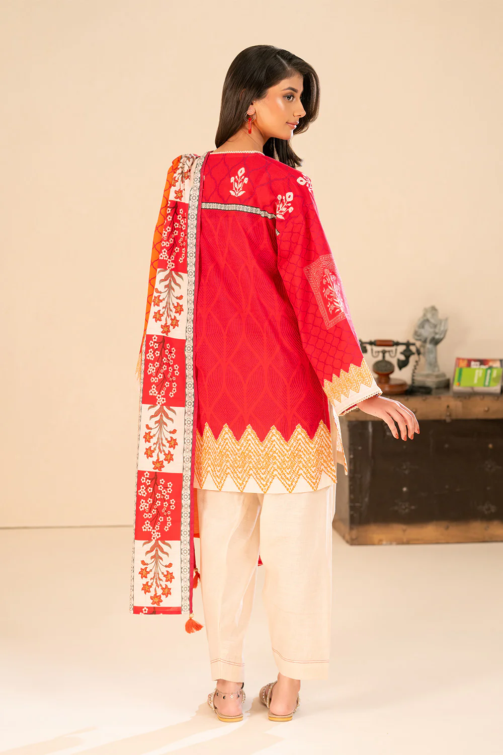 3 Piece Printed Khaddar Suit with Dupatta - Image 4
