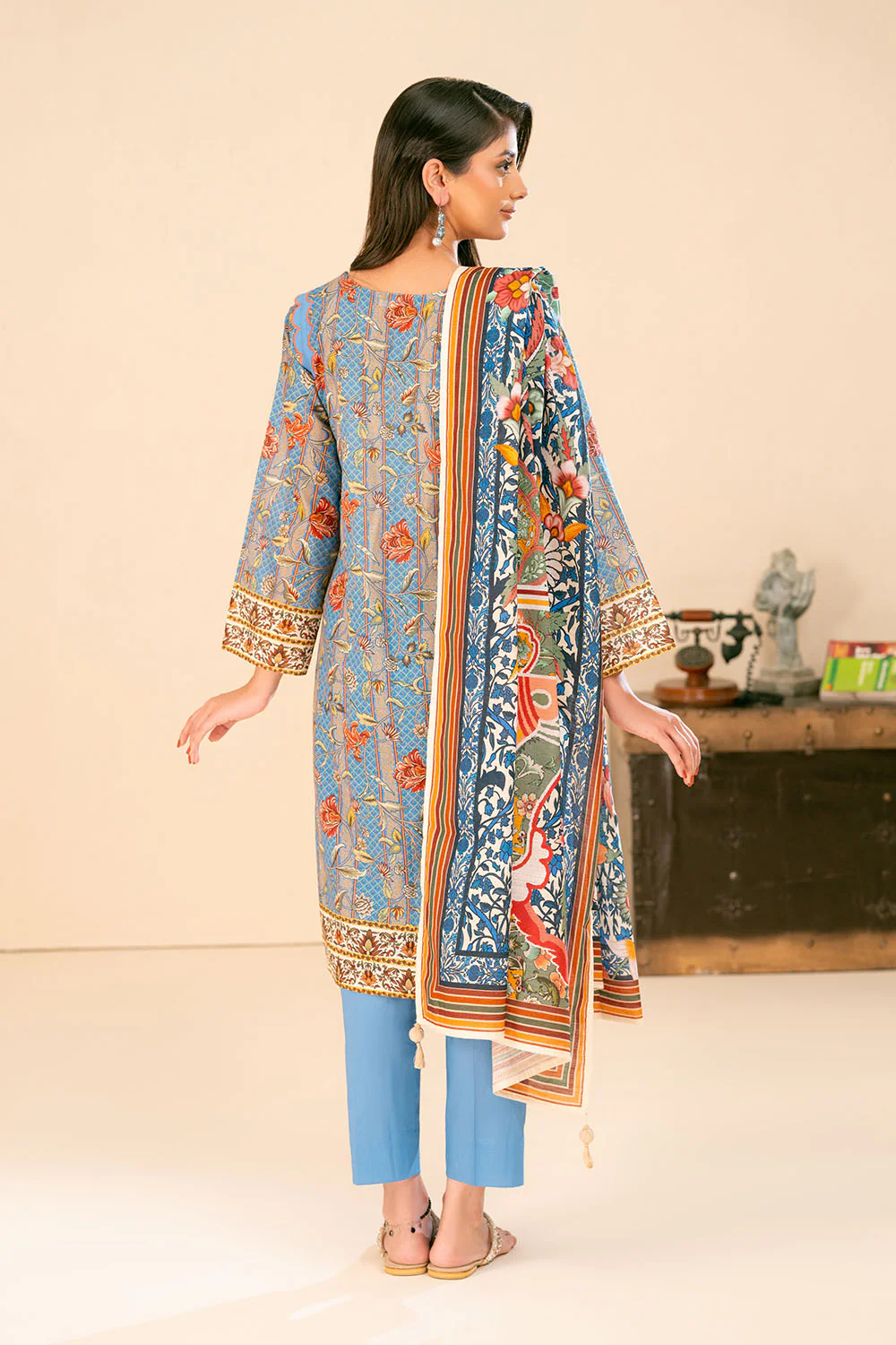 3 Piece Printed Khaddar Suit with Dupatta - Image 4