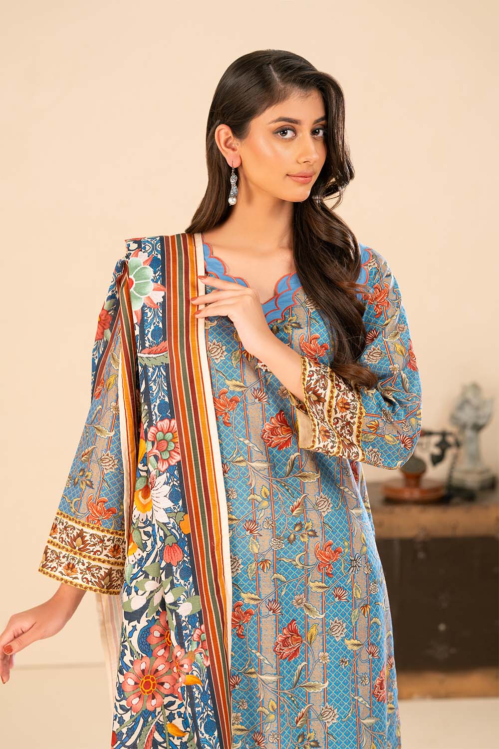 3 Piece Printed Khaddar Suit with Dupatta - Image 6