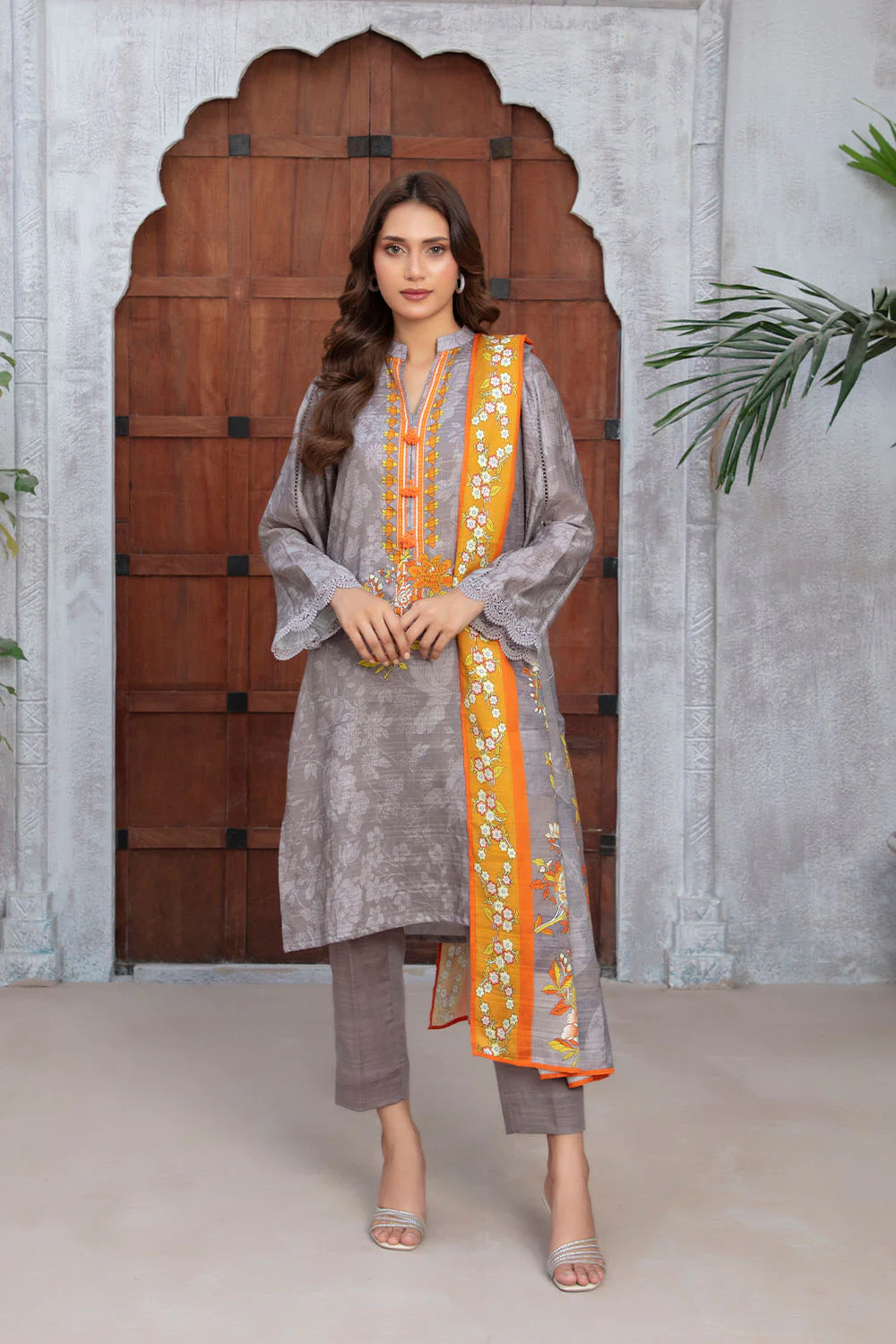 3 Piece Printed Khaddar Suit with Dupatta - Image 4