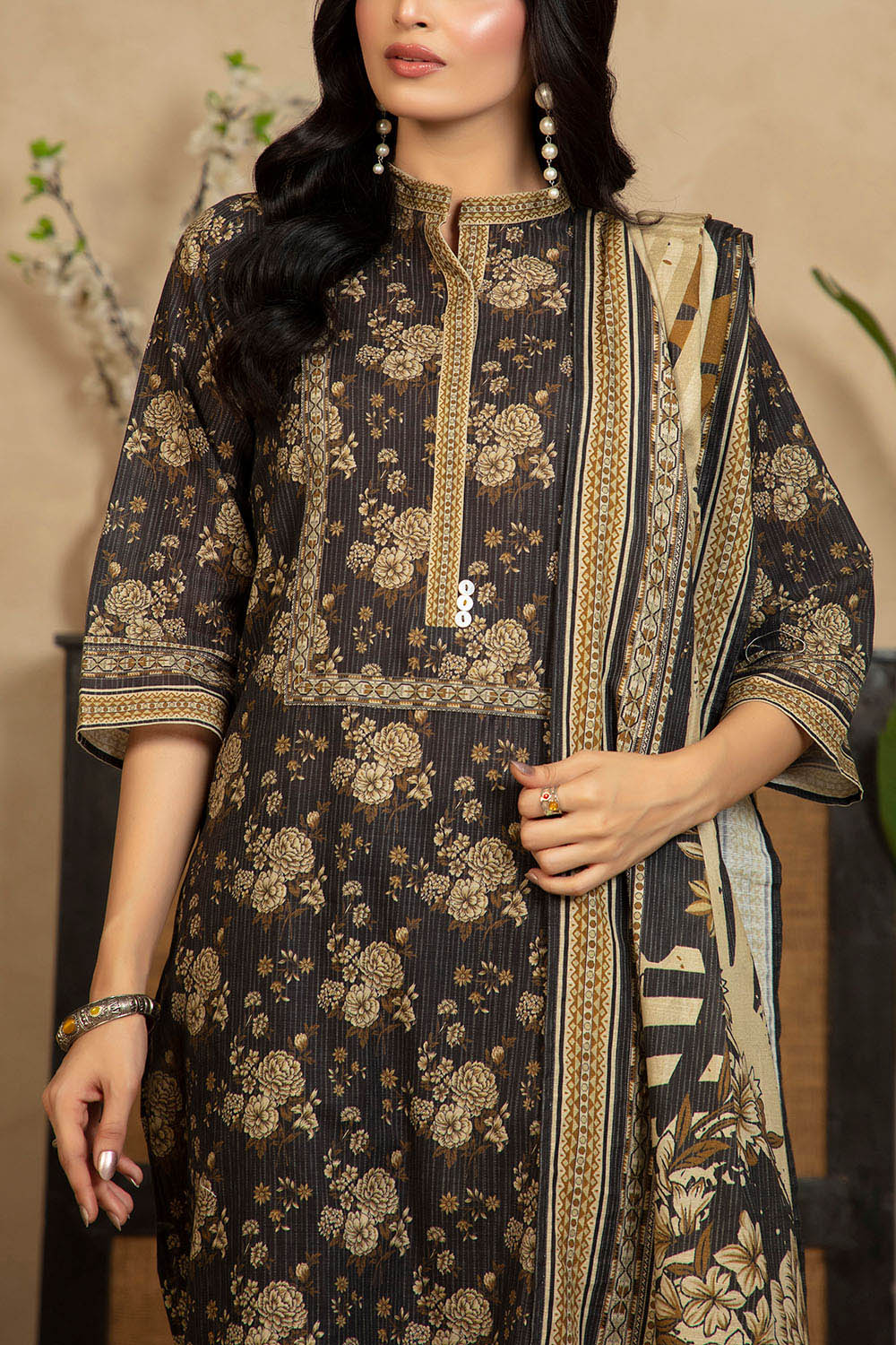 3 Piece Printed Khaddar Suit with Dupatta - Image 2