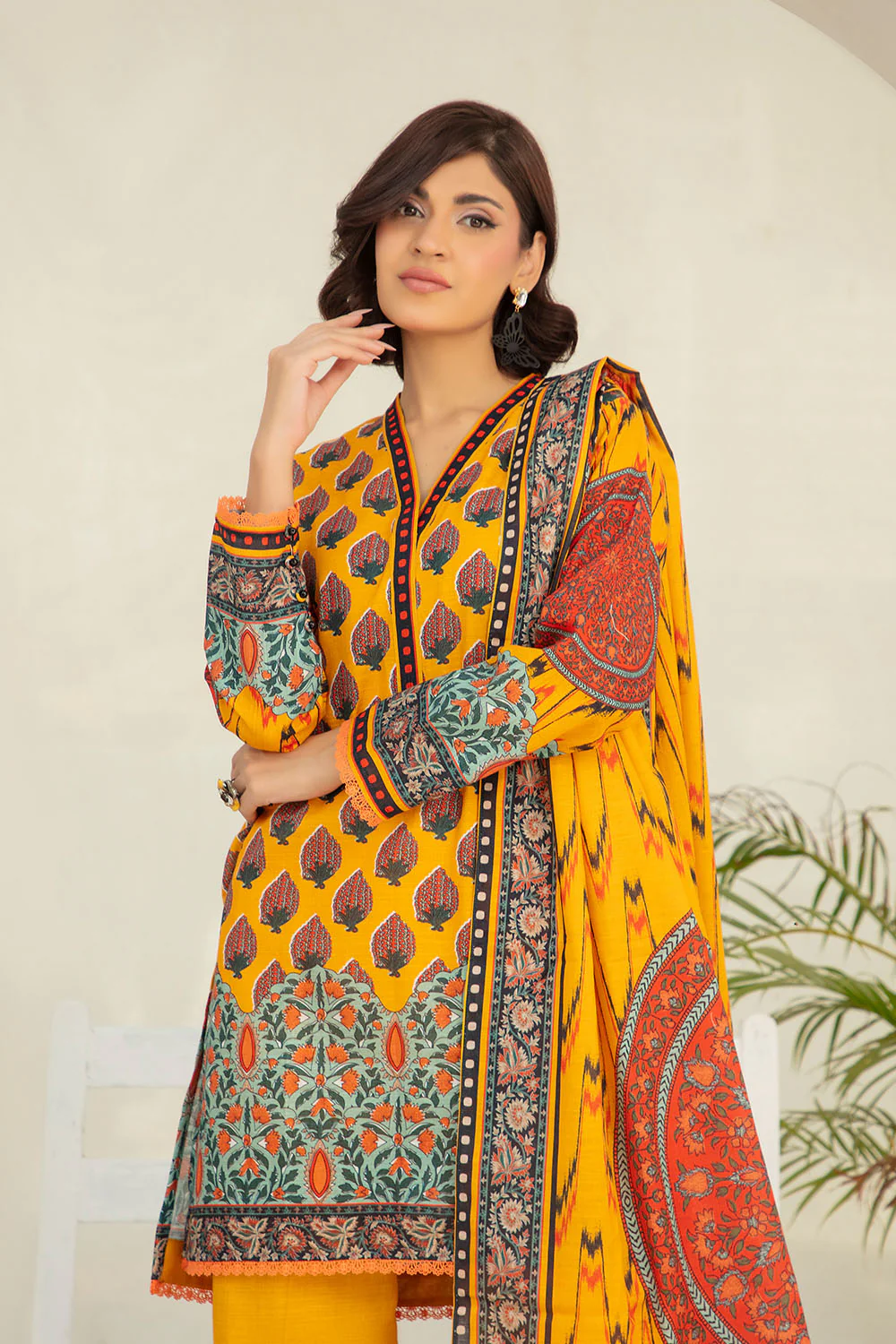 3 Piece Printed Khaddar Suit with Zari Cotton Dupatta - Image 6