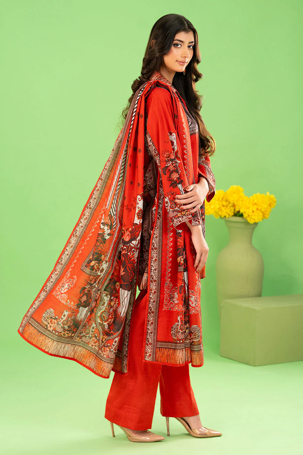 3 Piece Printed Khaddar Suit with Zari Dupatta - Image 3