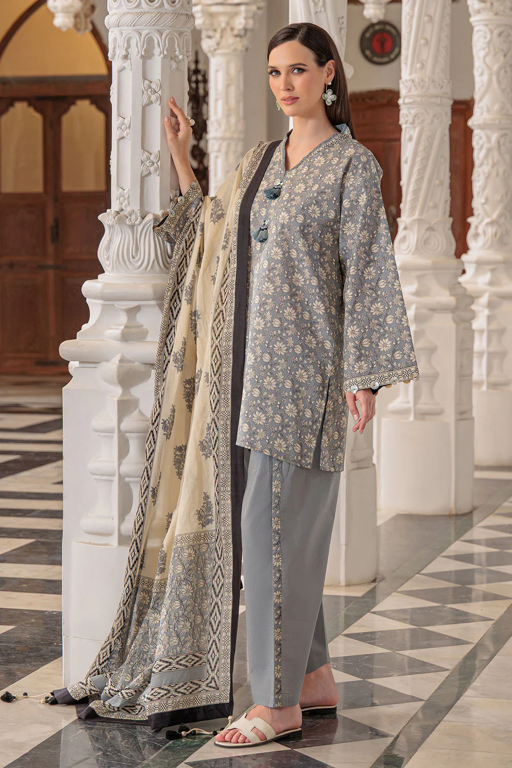 3 Piece Printed Lawn Suit and Dyed Trouser - Image 3