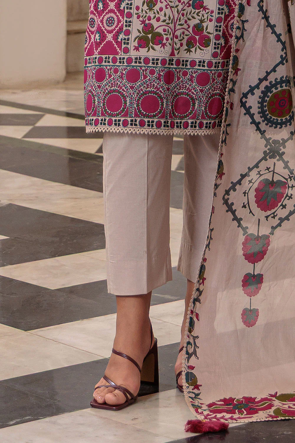 3 Piece Printed Lawn Suit and Dyed Trouser - Image 5