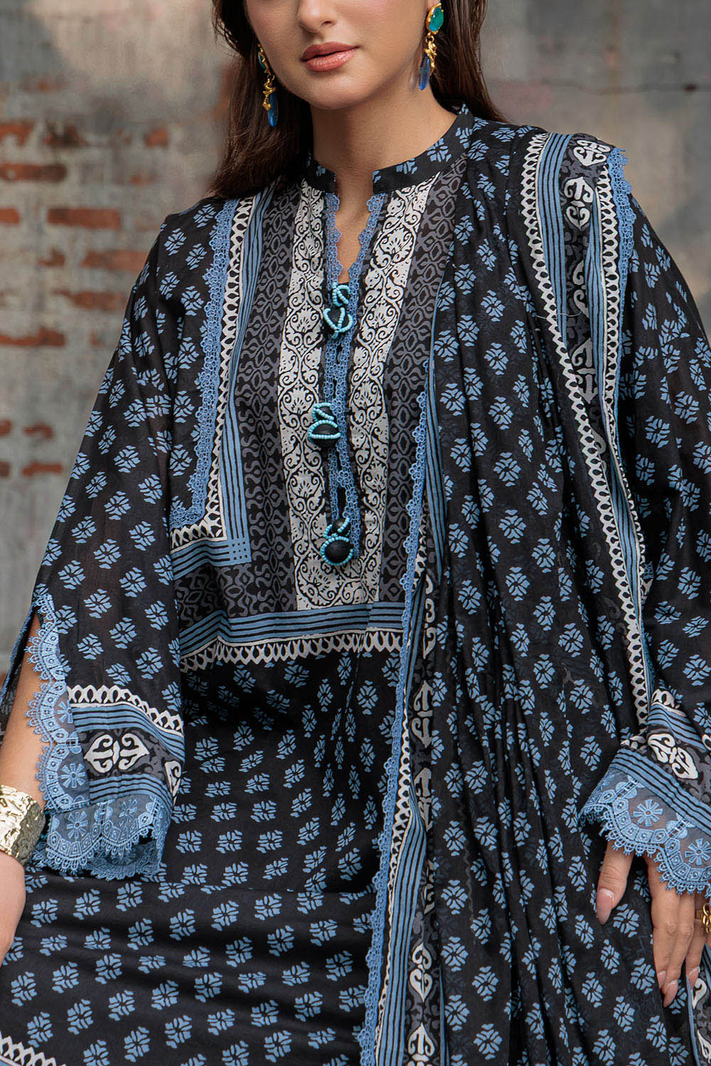 3 Piece Printed Lawn Suit - Image 2