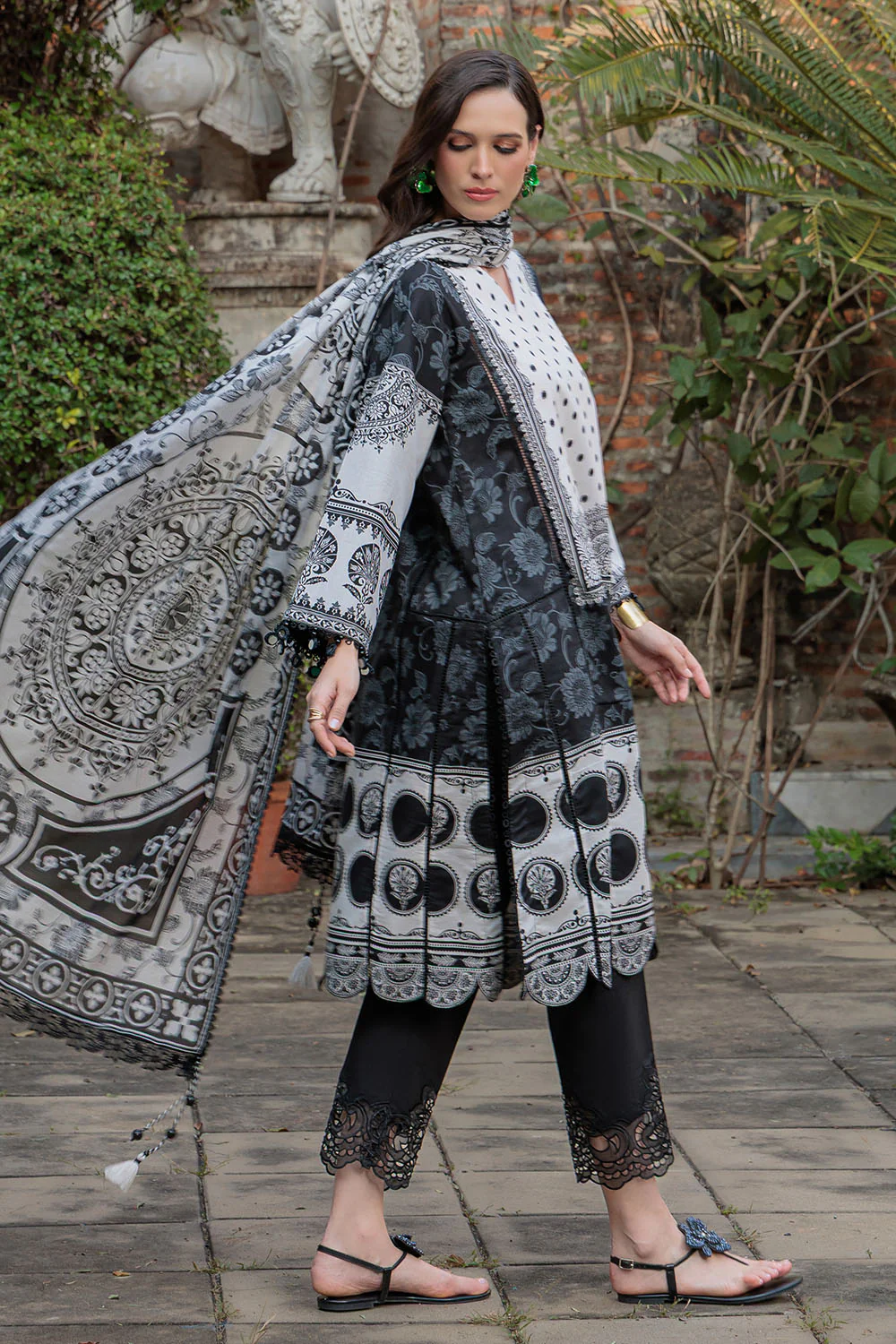 3 Piece Printed Lawn Suit - Image 3