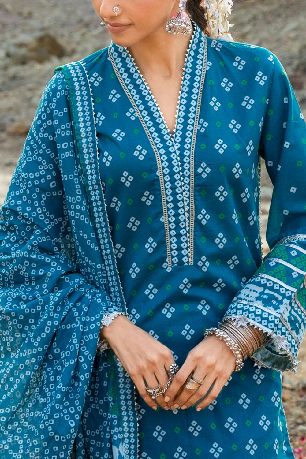 3 Piece Printed Lawn Suit - Image 2