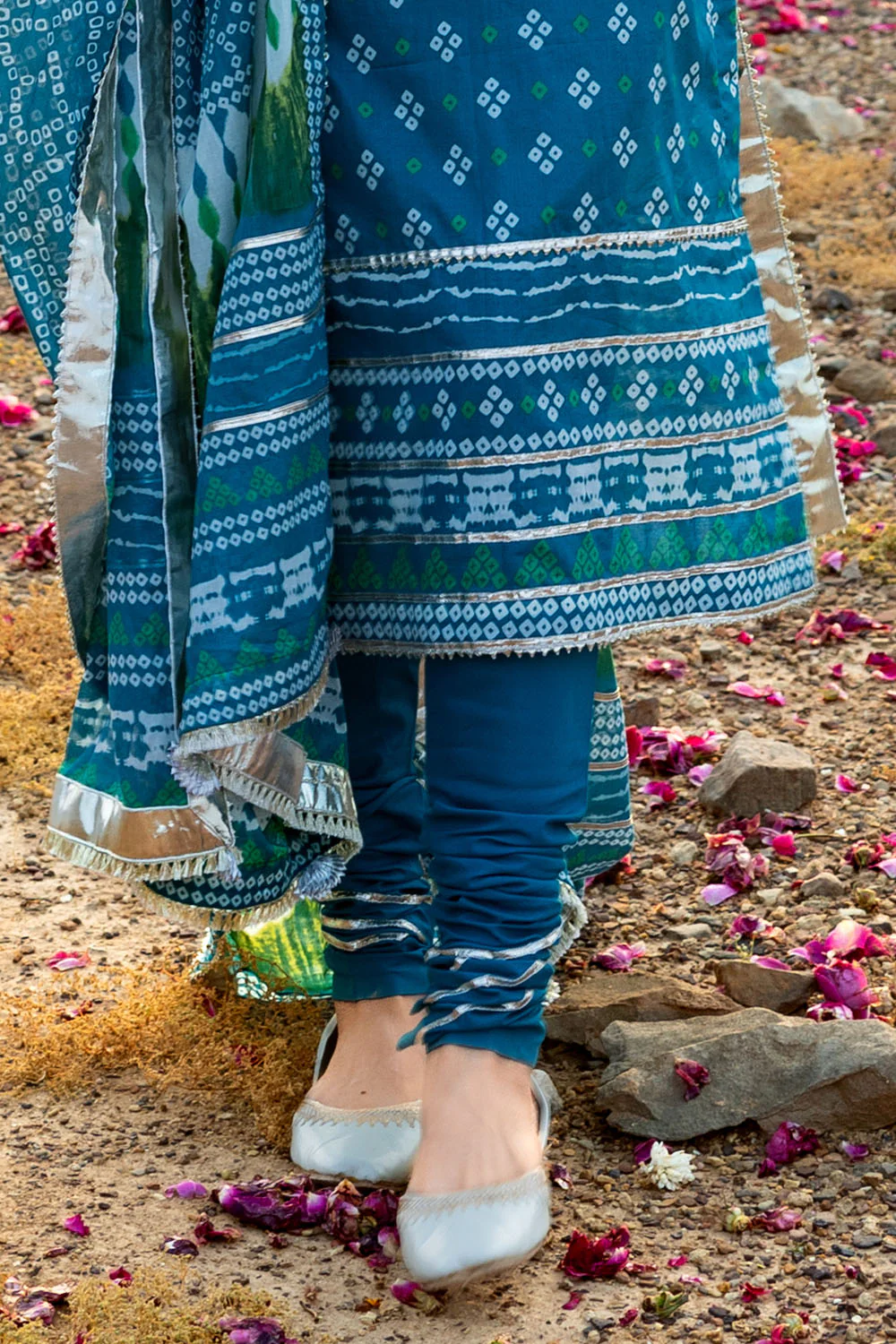 3 Piece Printed Lawn Suit - Image 5