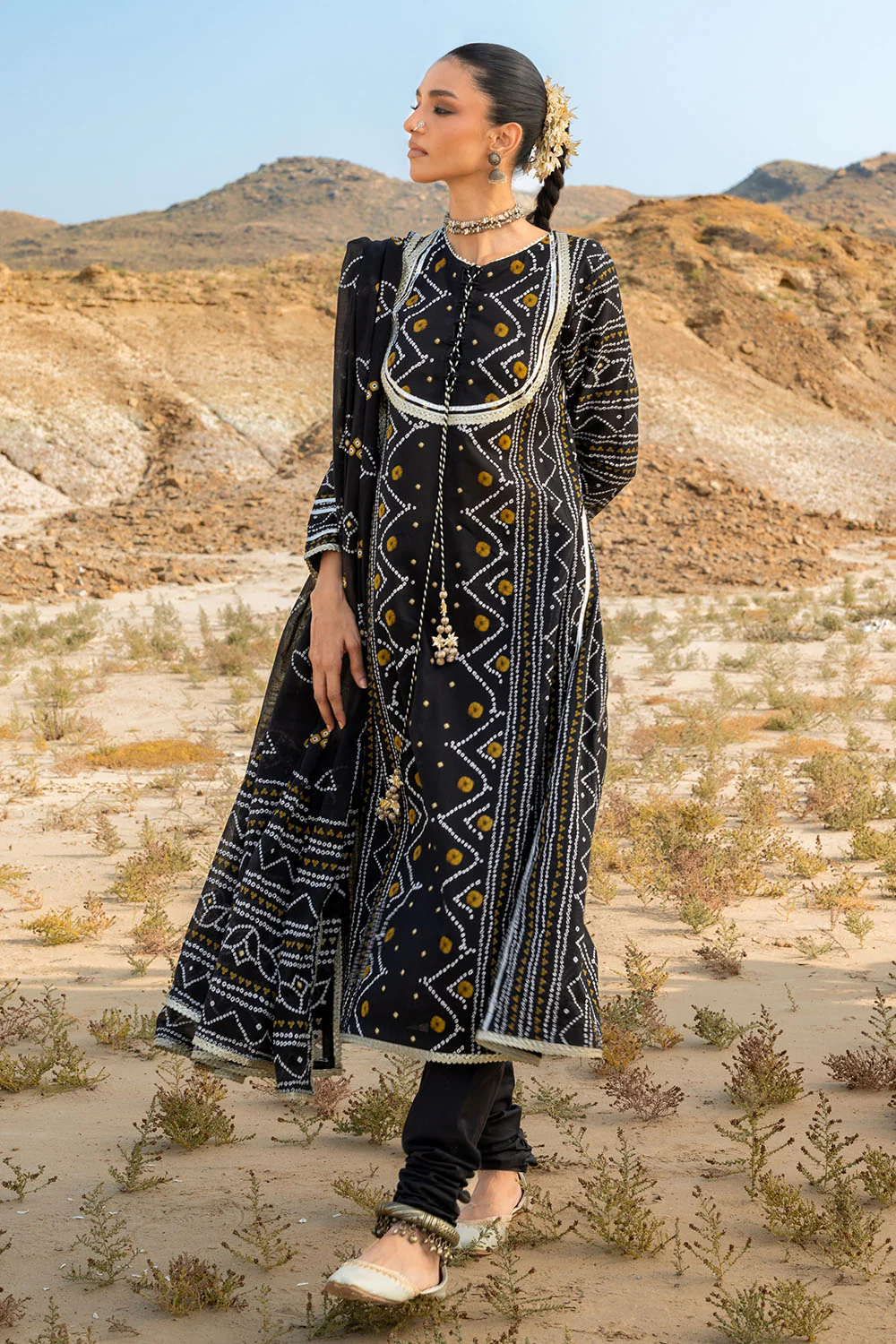 3 Piece Printed Lawn Suit - Image 3