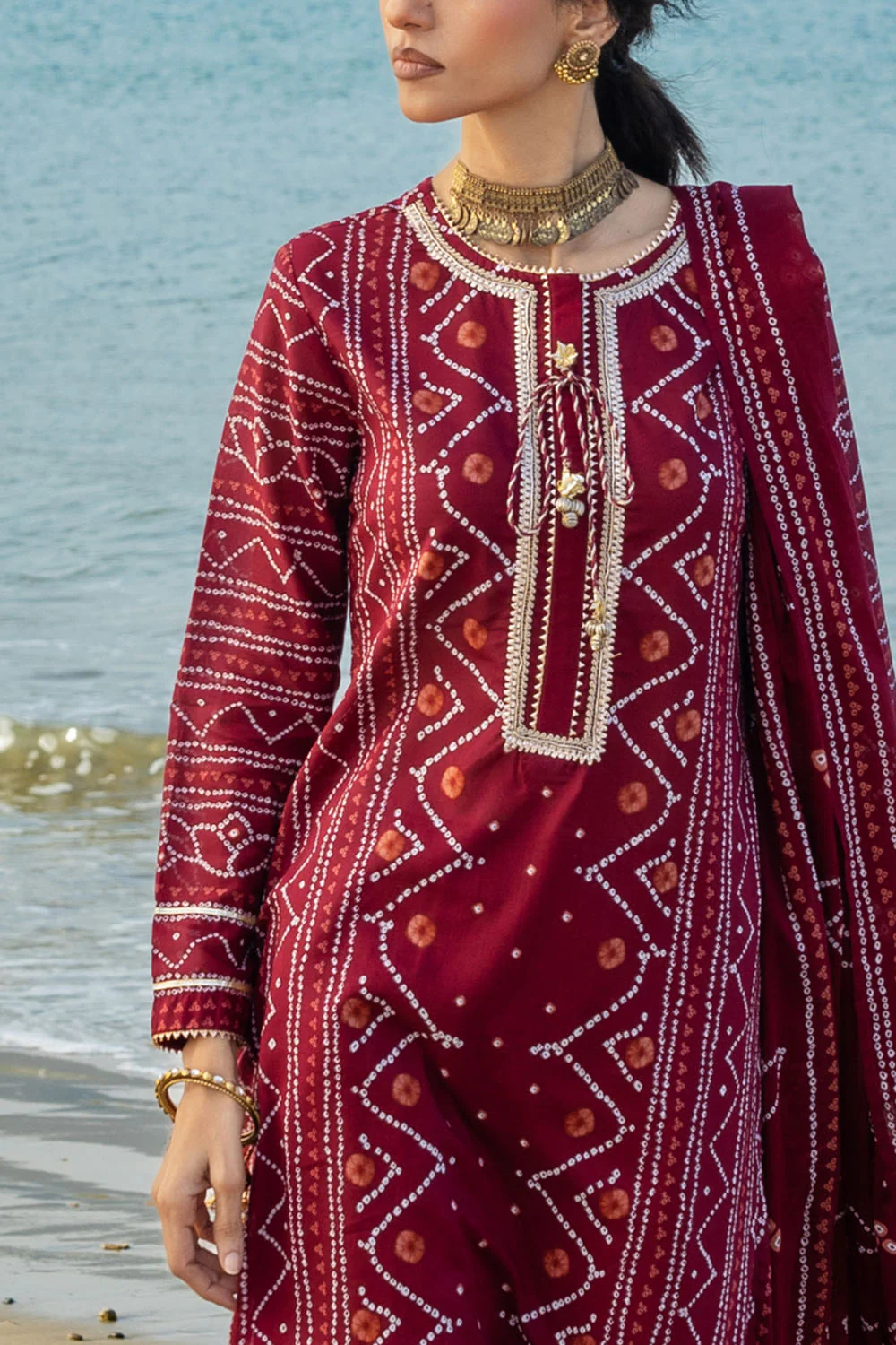 3 Piece Printed Lawn Suit - Image 2