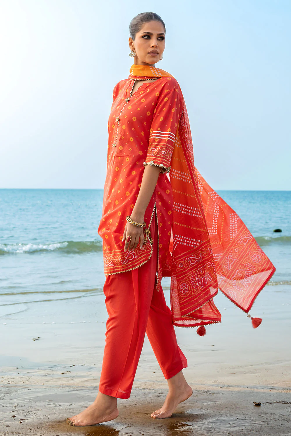 3 Piece Printed Lawn Suit - Image 3