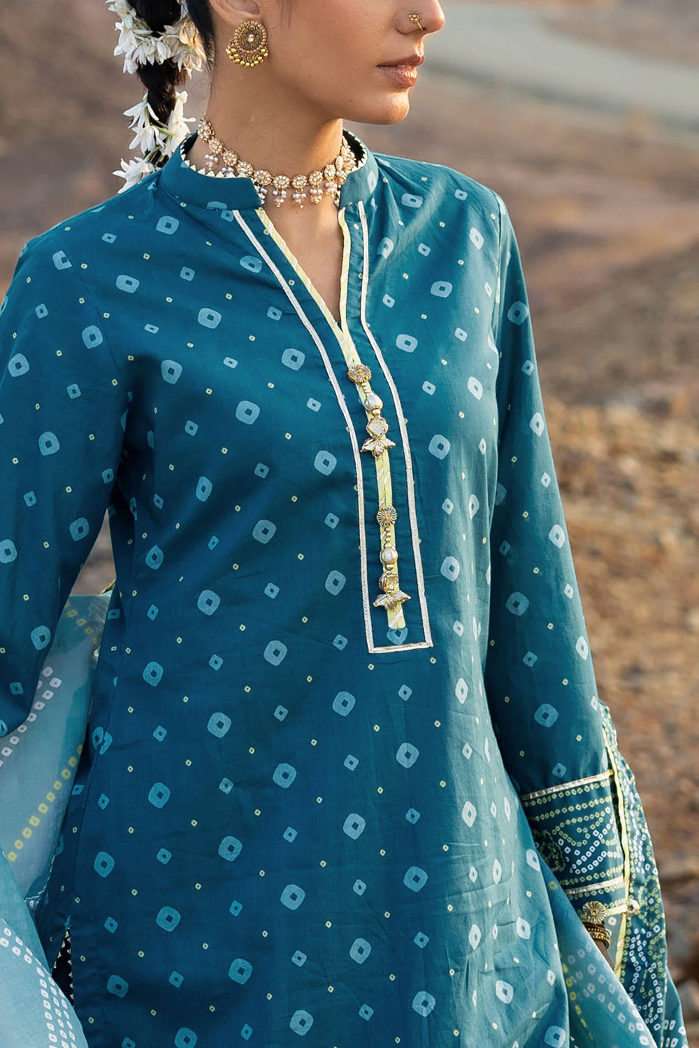 3 Piece Printed Lawn Suit - Image 2