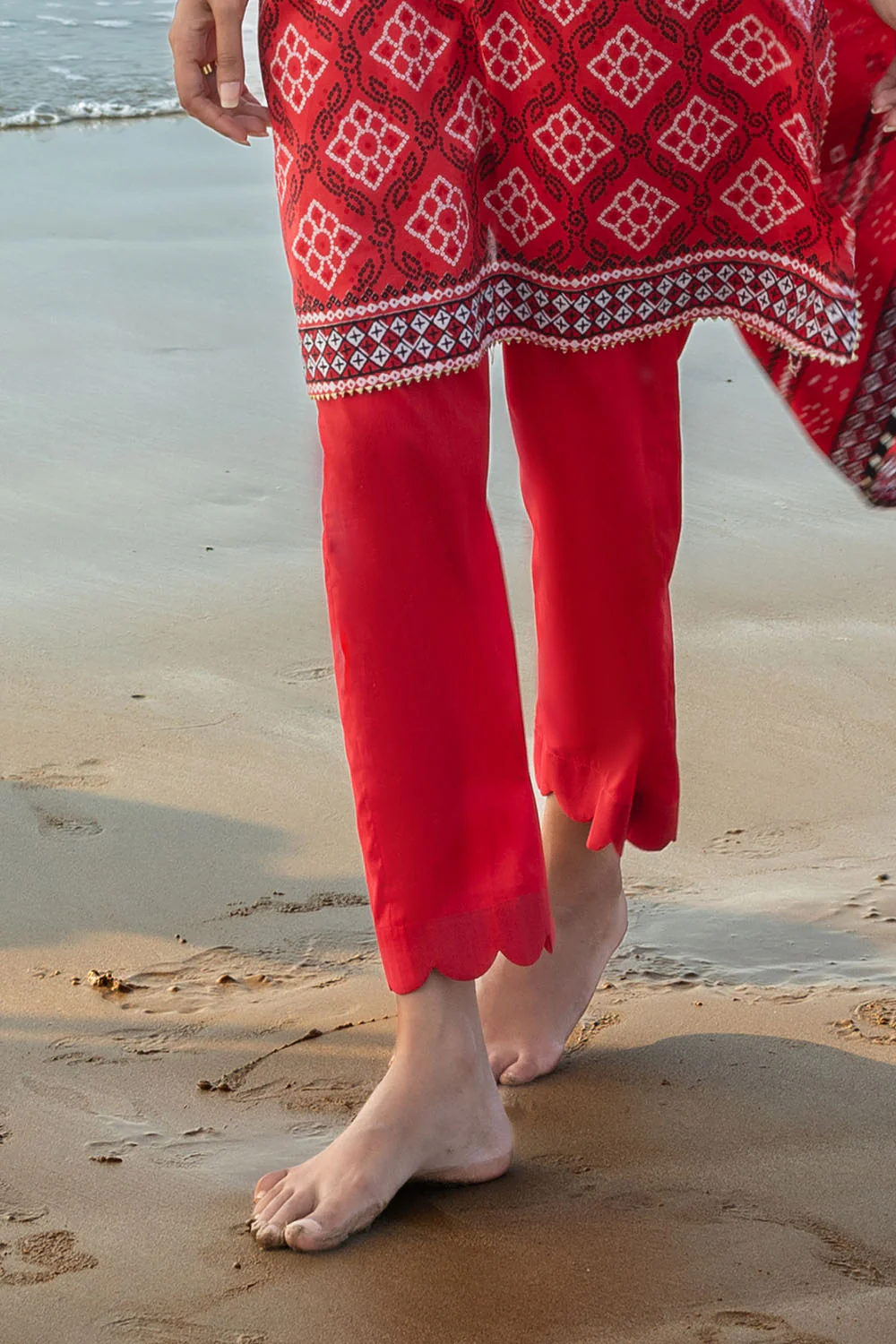 3 Piece Printed Lawn Suit - Image 6
