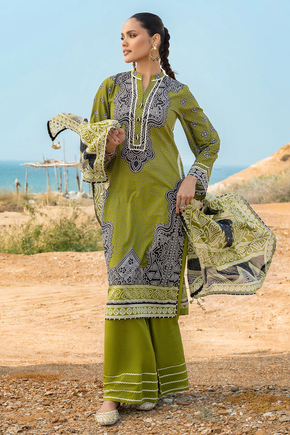 3 Piece Printed Lawn Suit - Image 6
