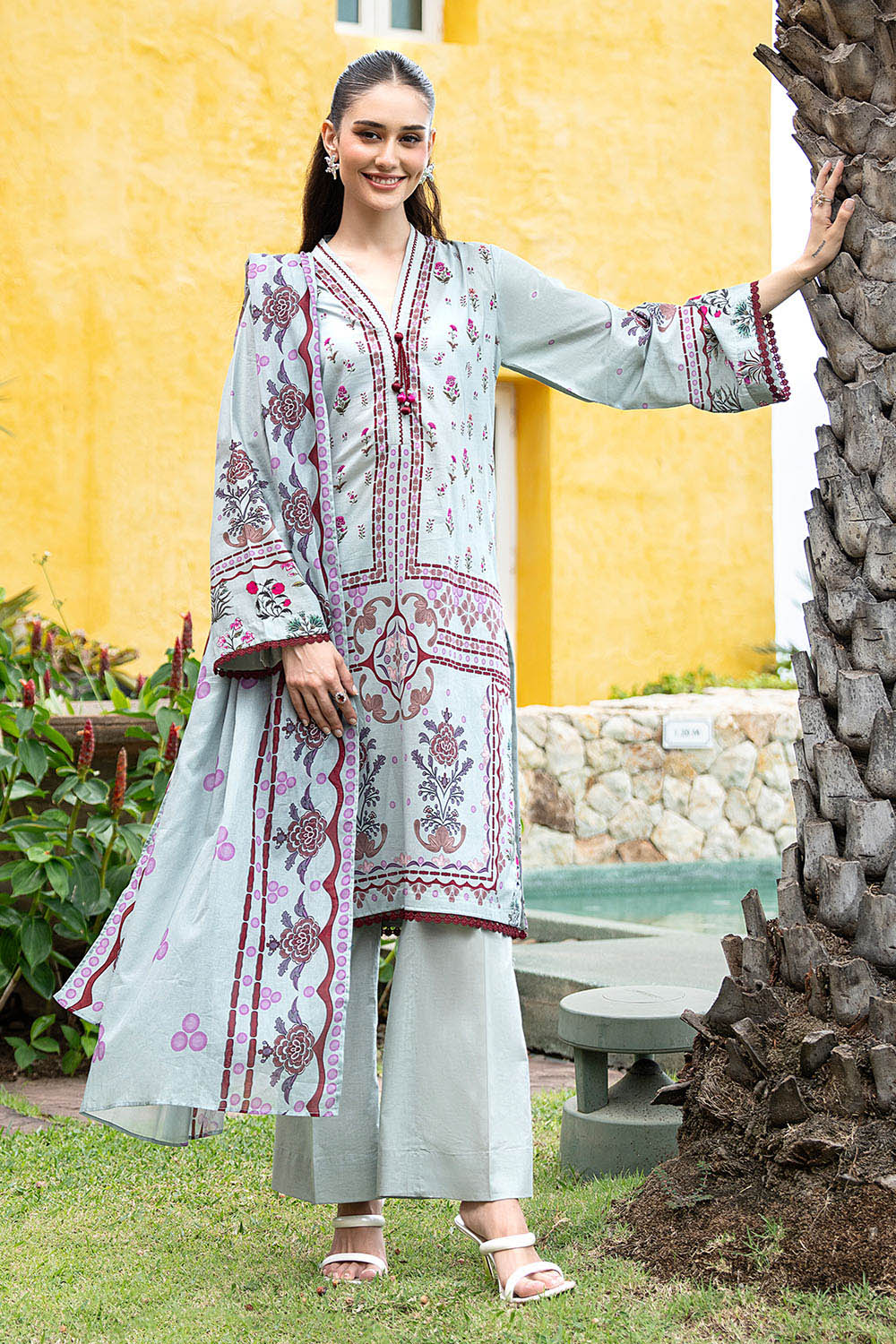 3 Piece Printed Lawn Suit - Image 6