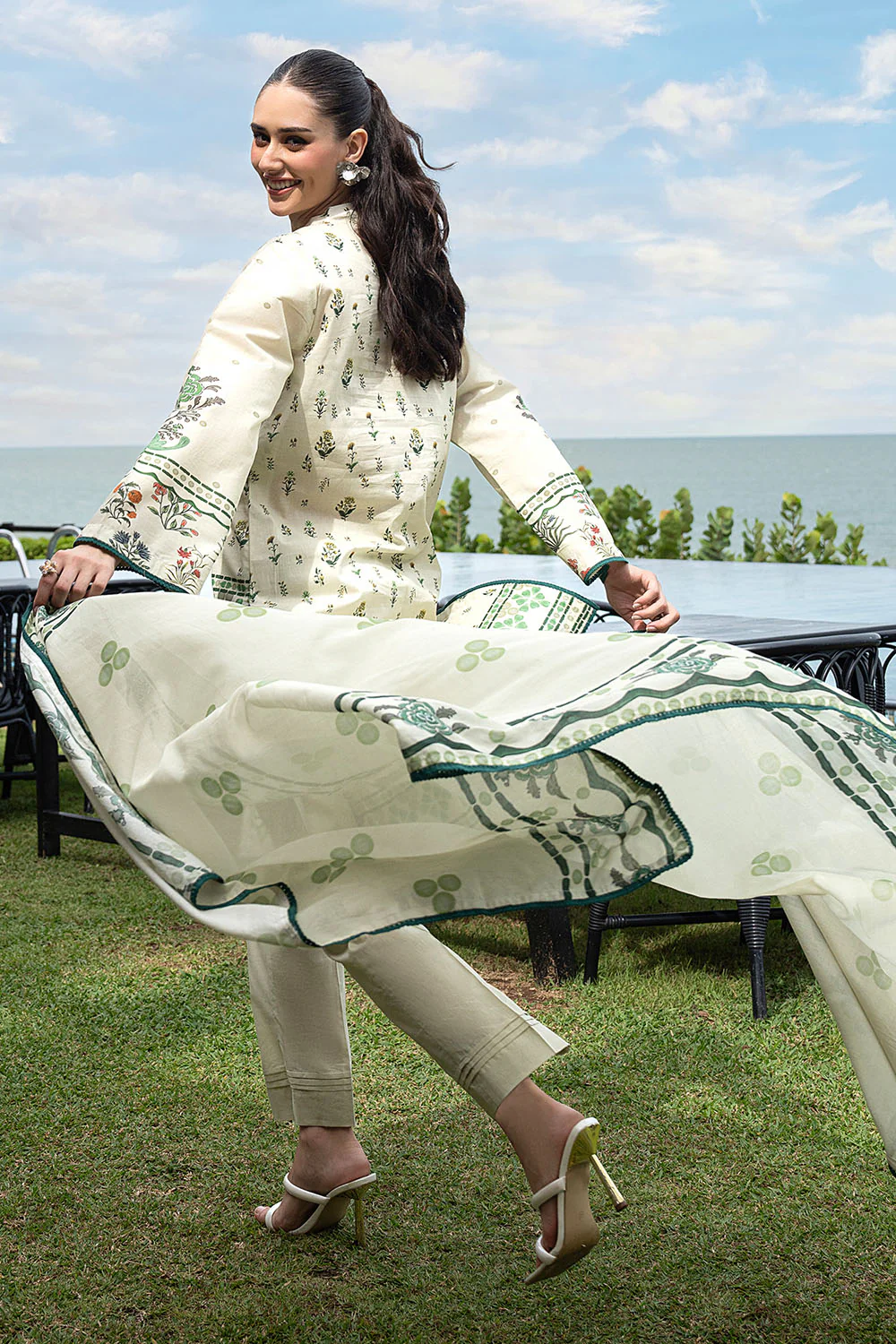3 Piece Printed Lawn Suit - Image 4