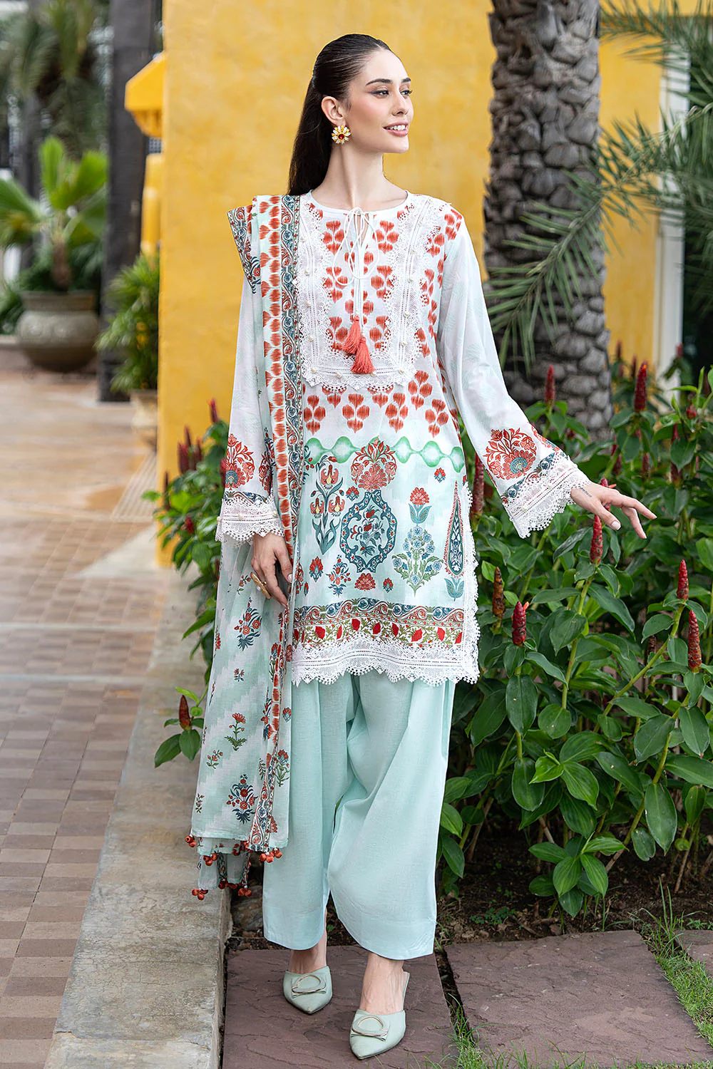 3 Piece Printed Lawn Suit - Image 6