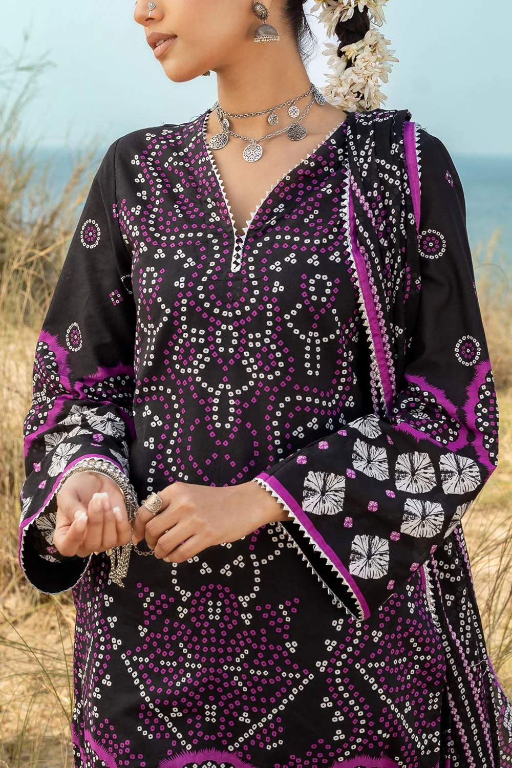 3 Piece Printed Lawn Suit - Image 2
