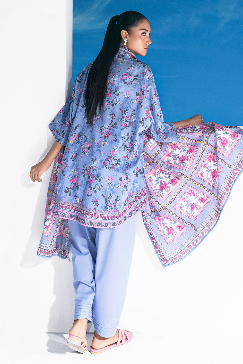 3 Piece Printed Lawn Suit - Image 4