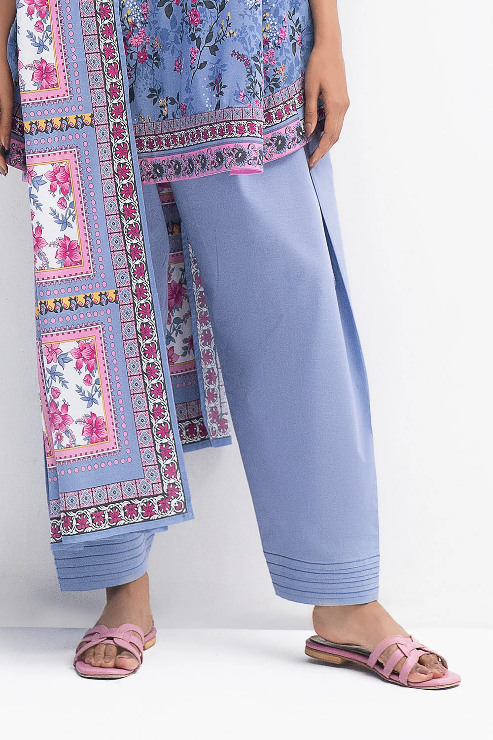 3 Piece Printed Lawn Suit - Image 5