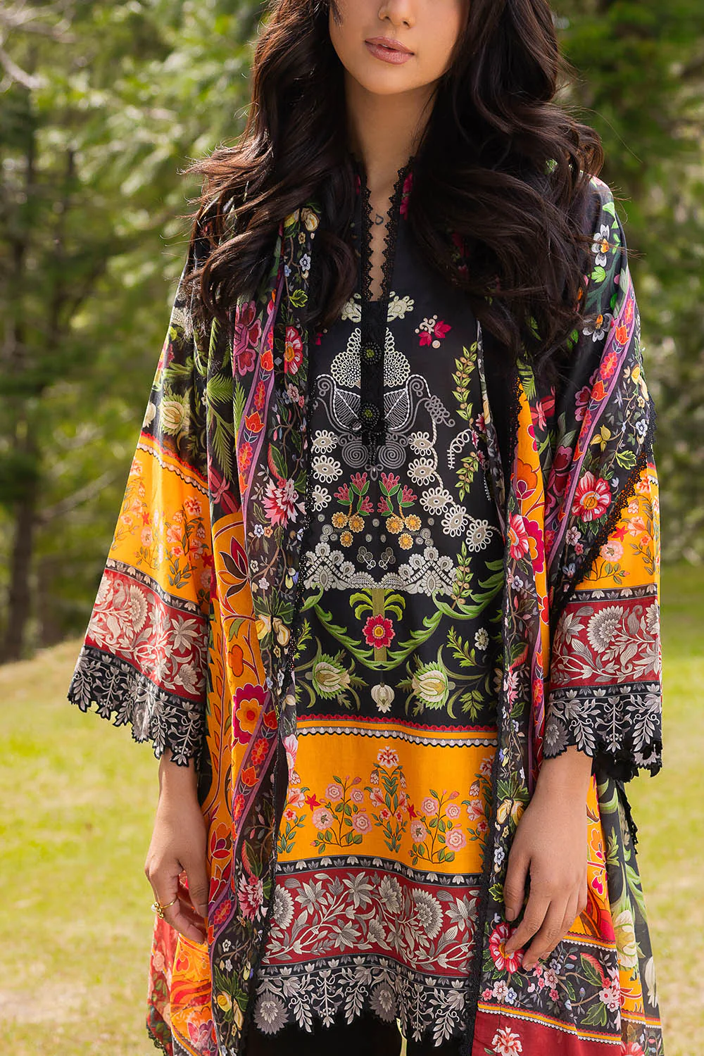 3 Piece Printed Lawn Suit - Image 2