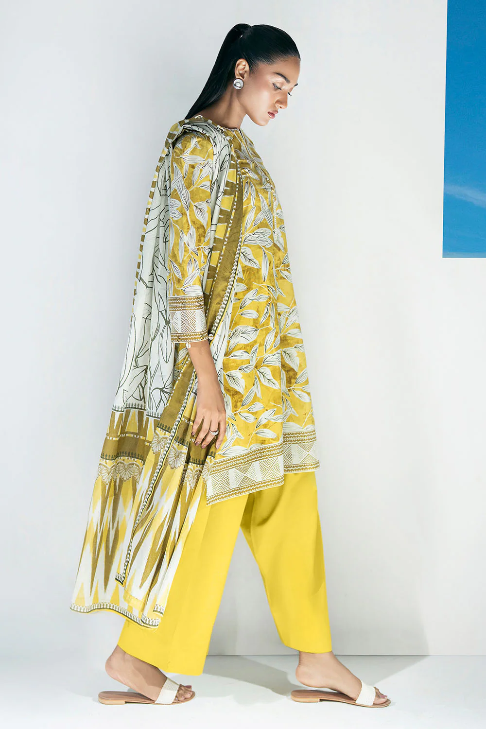 3 Piece Printed Lawn Suit - Image 3