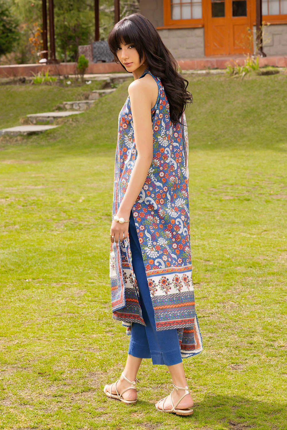 3 Piece Printed Lawn Suit - Image 3