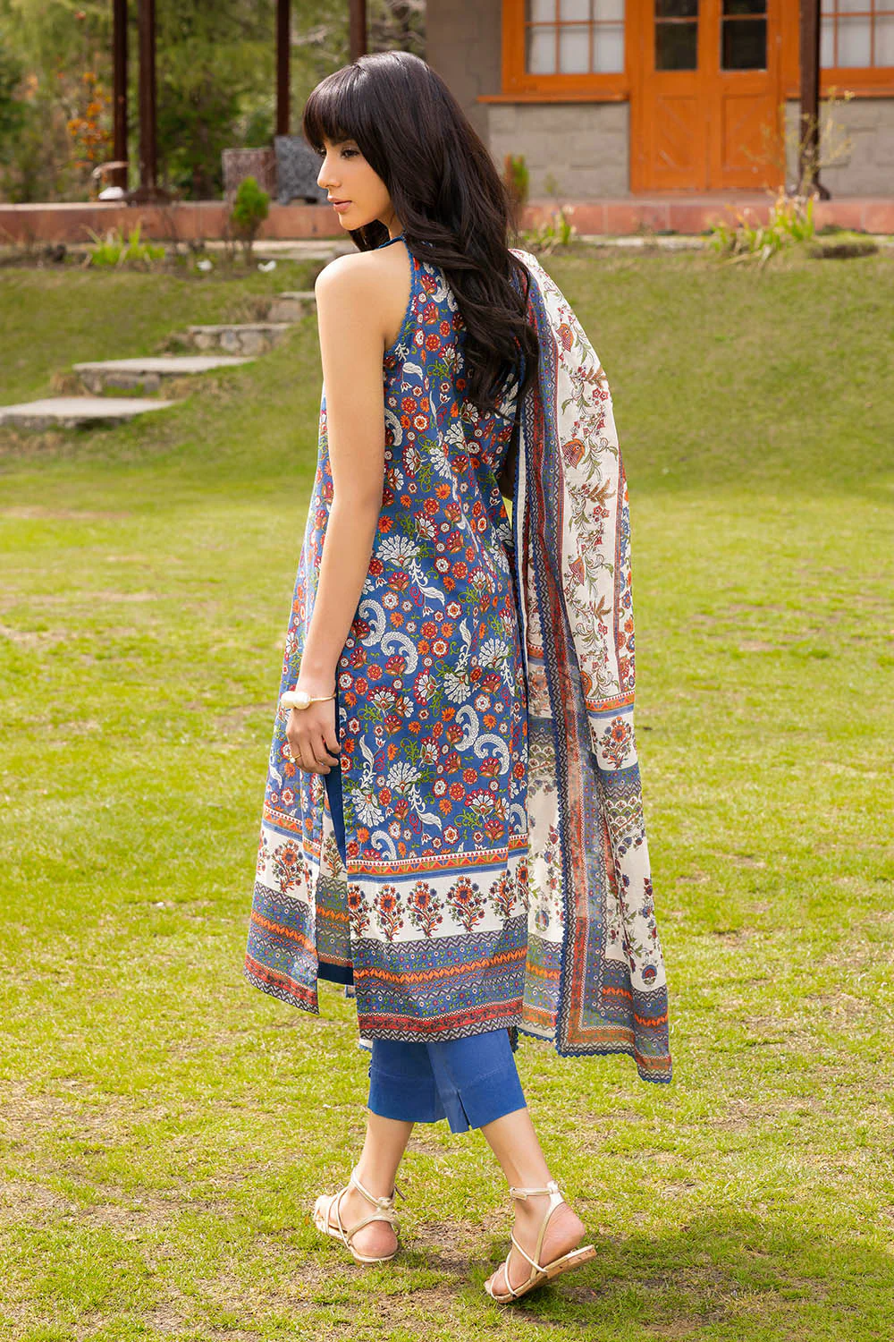 3 Piece Printed Lawn Suit - Image 4