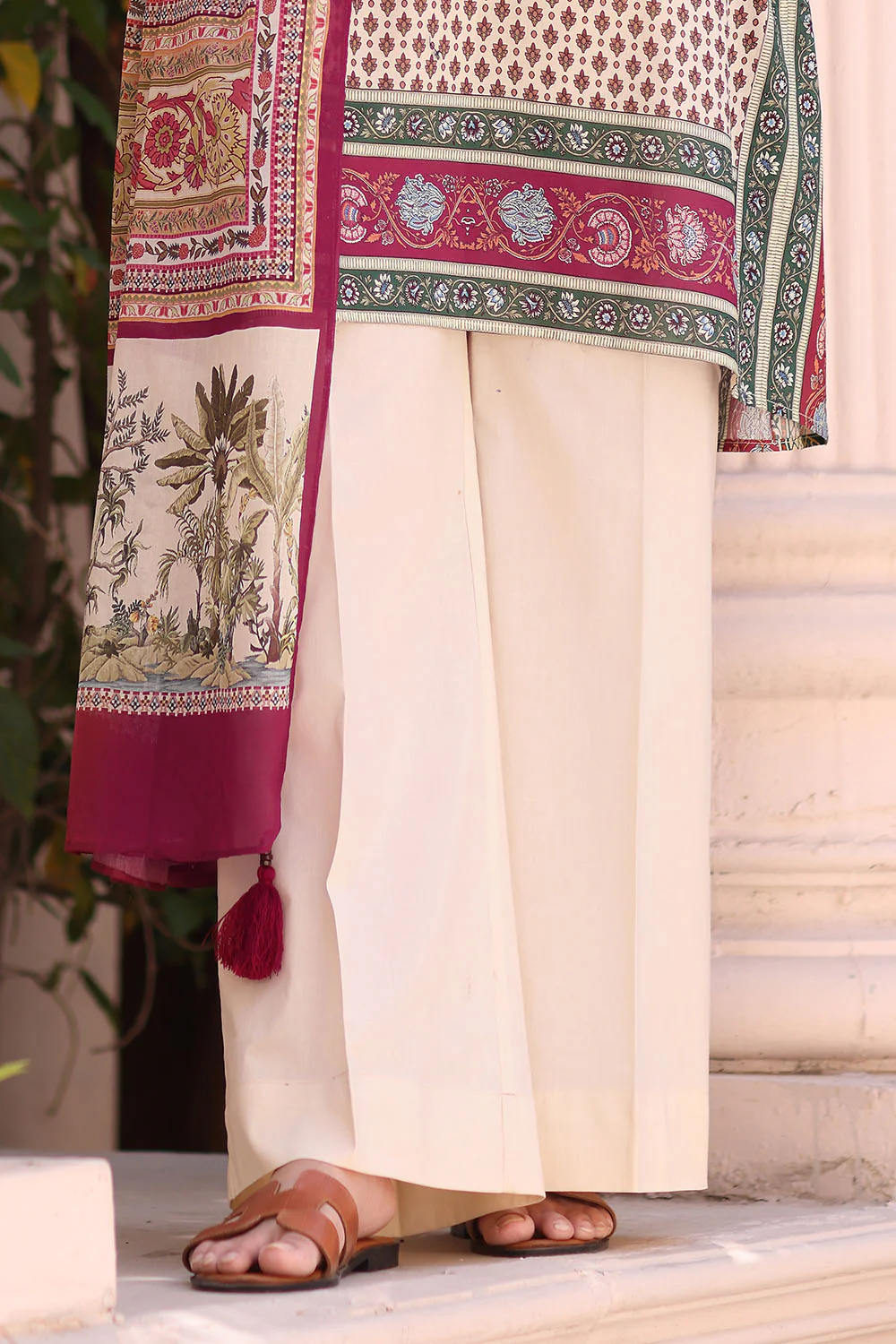 3 Piece Printed Lawn Suit - Image 4