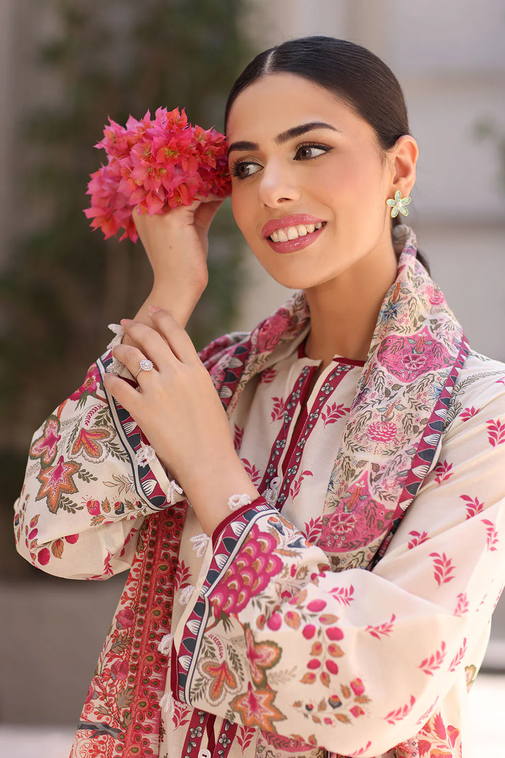 3 Piece Printed Lawn Suit - Image 5