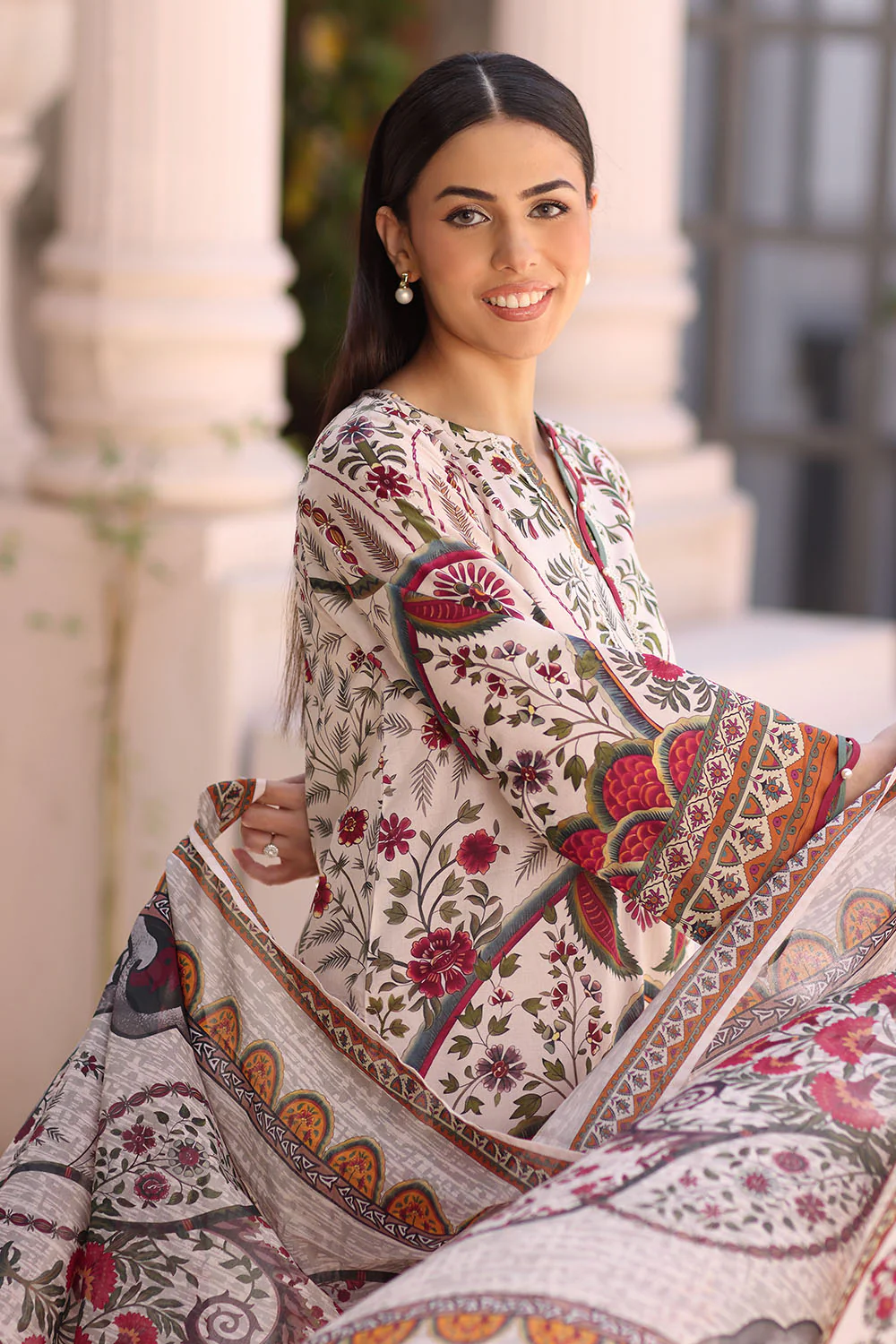 3 Piece Printed Lawn Suit - Image 4