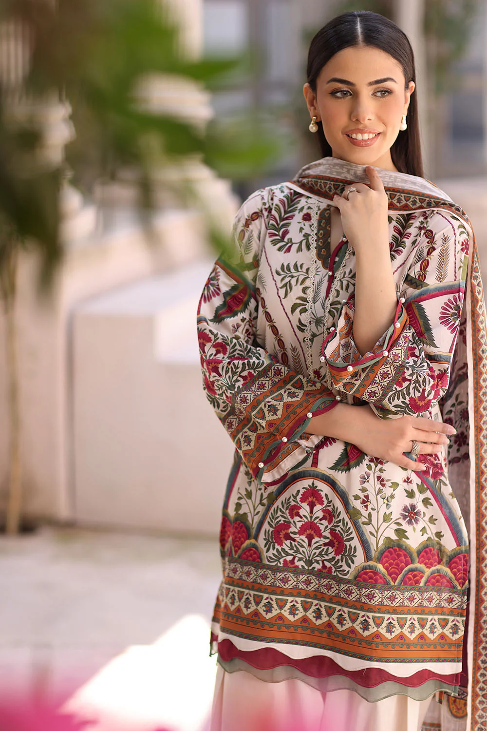 3 Piece Printed Lawn Suit - Image 6