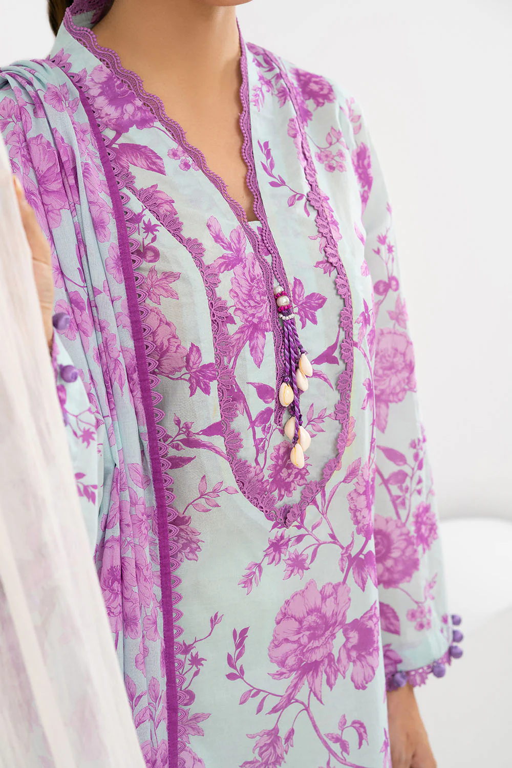 3 Piece Printed Lawn Suit - Image 2