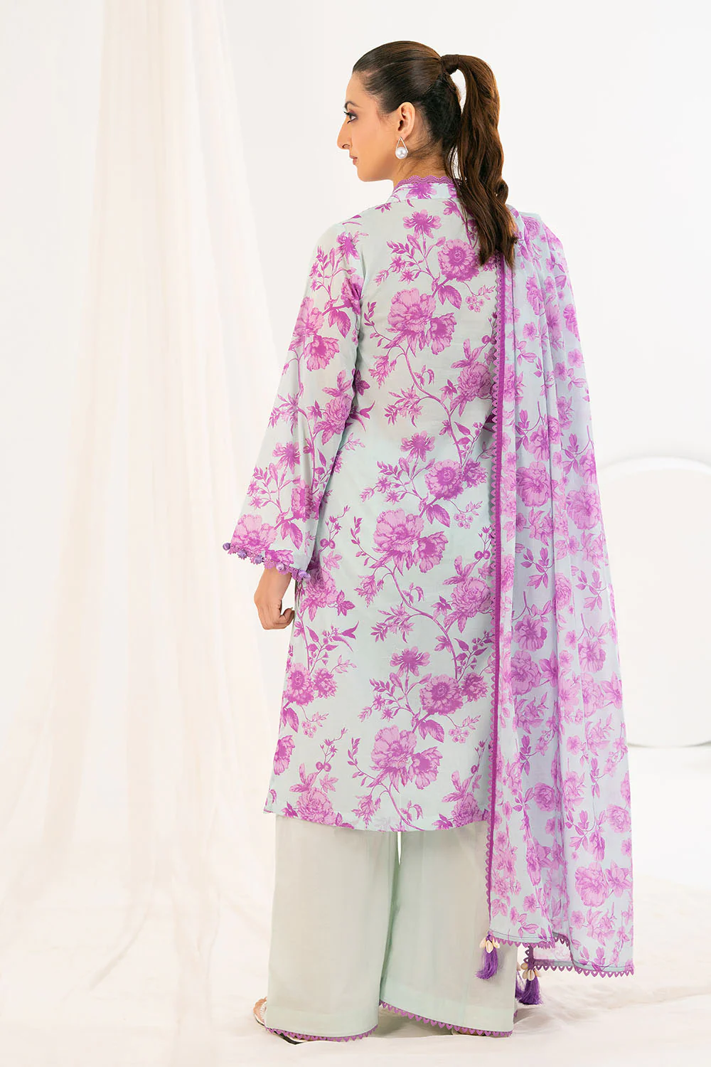 3 Piece Printed Lawn Suit - Image 4