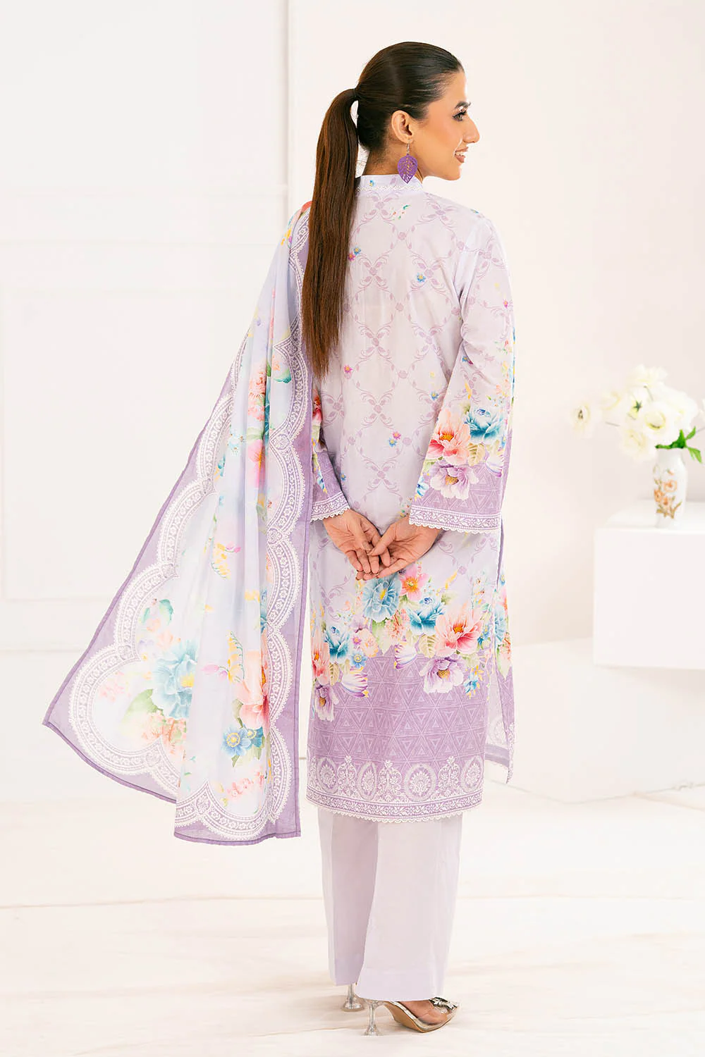 3 Piece Printed Lawn Suit - Image 4