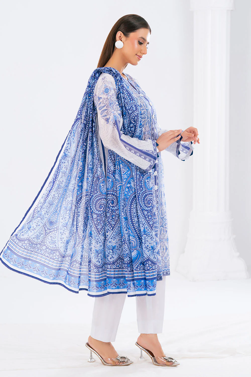 3 Piece Printed Lawn Suit - Image 3