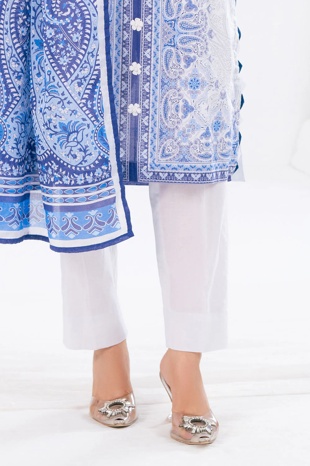 3 Piece Printed Lawn Suit - Image 5