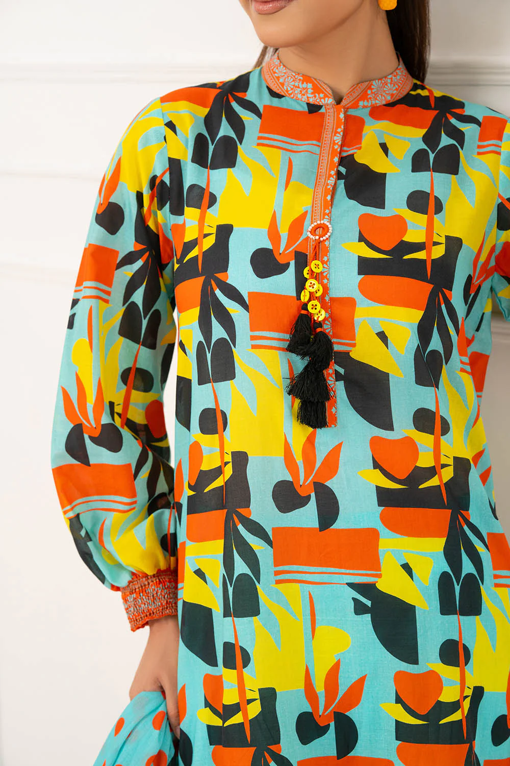 3 Piece Printed Lawn Suit - Image 2