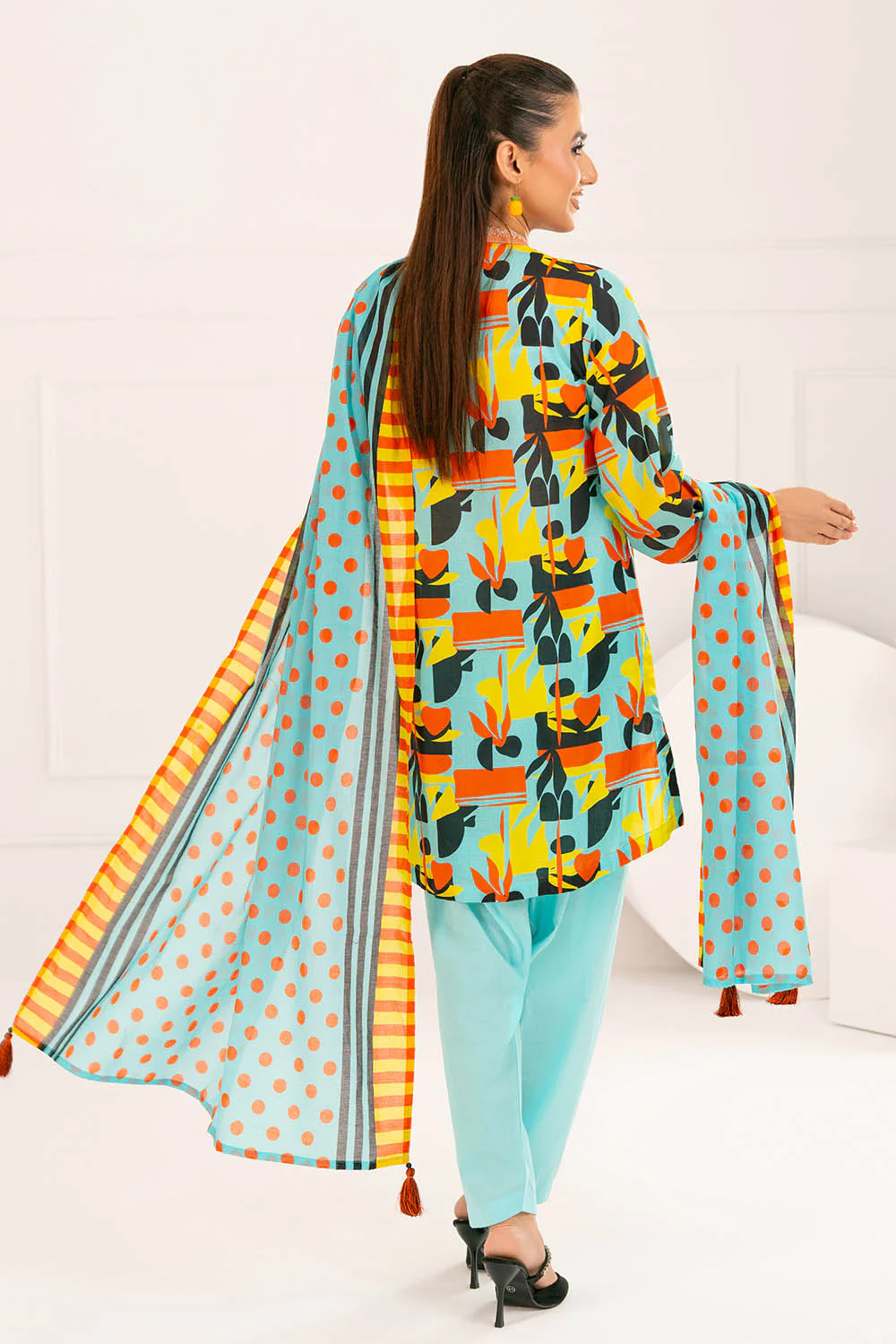 3 Piece Printed Lawn Suit - Image 5