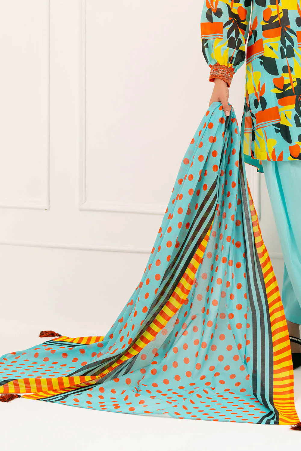 3 Piece Printed Lawn Suit - Image 6