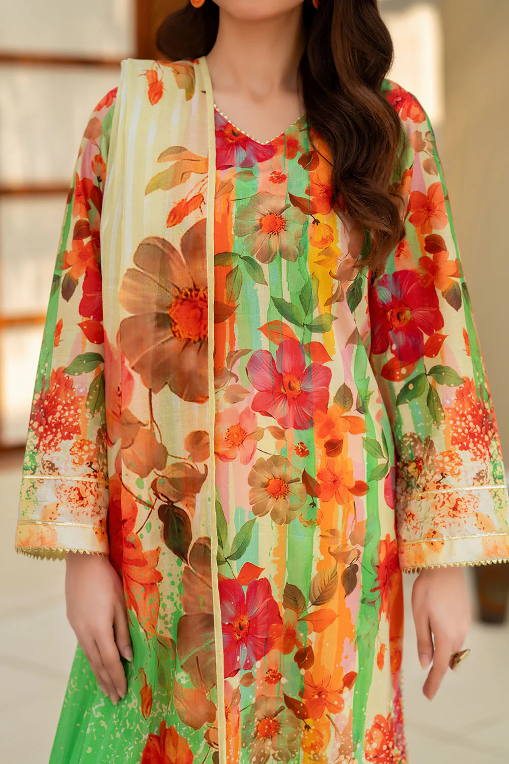 3 Piece Printed Lawn Suit - Image 2
