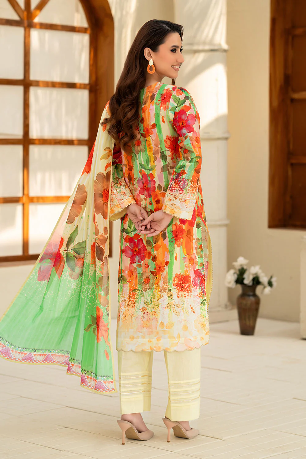 3 Piece Printed Lawn Suit - Image 4